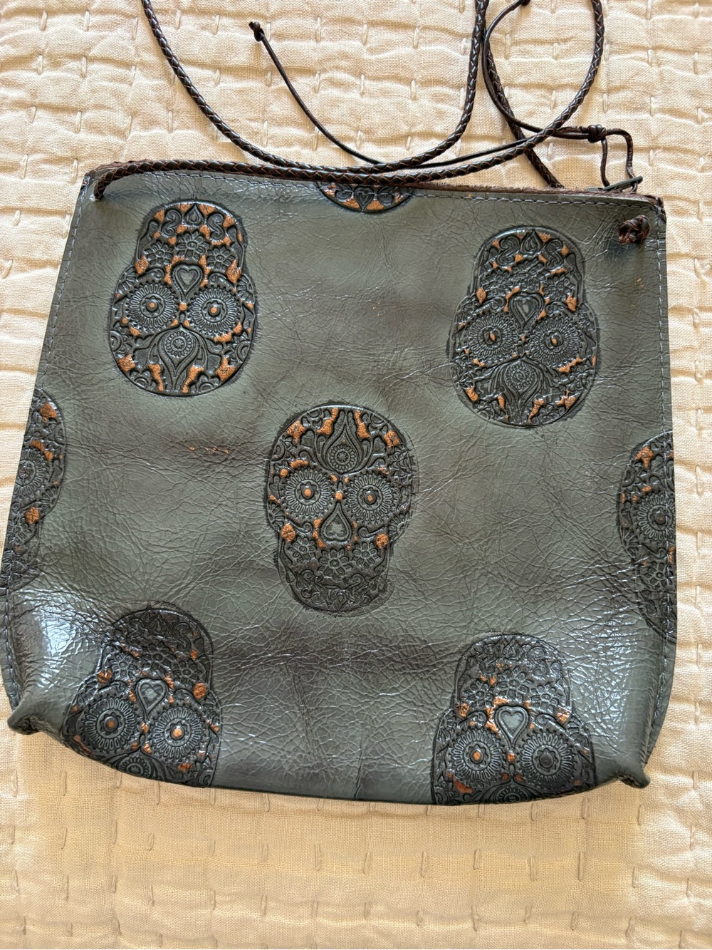 B. May Embossed Skull Crossbody bag - Picture 4 of 10